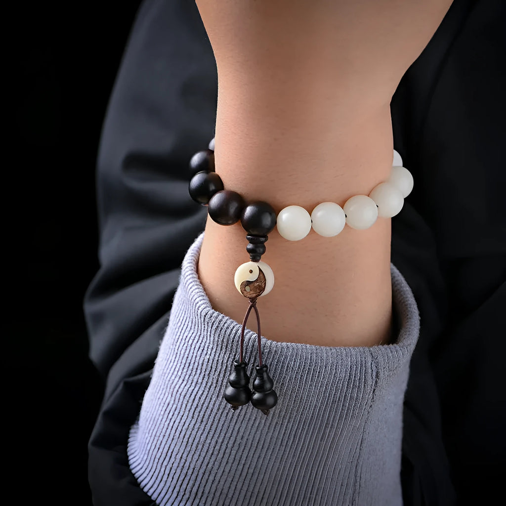 White corypha umbraculifera blackwood bodhi prayer bracelet with 11mm eight-diagram beads