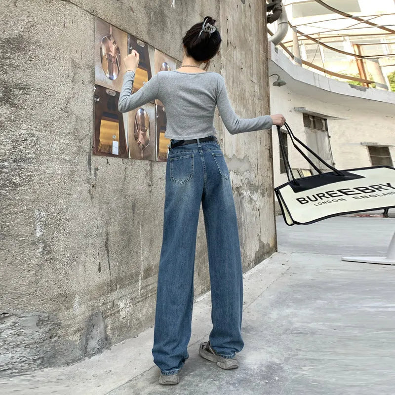 Women's straight-leg jeans in retro blue with high waist design and trousers length cut
