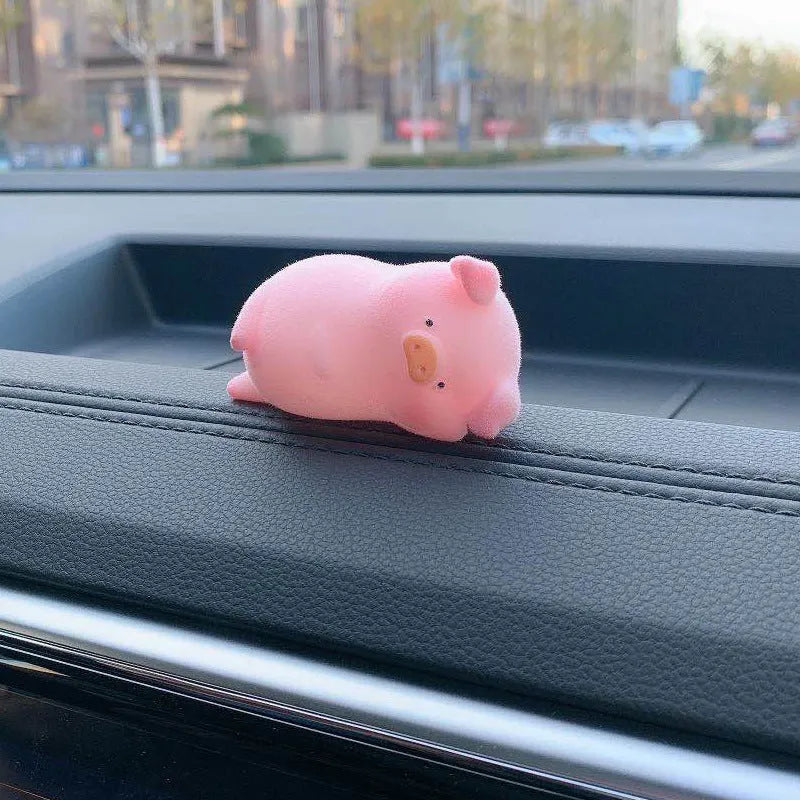Colourful resin cartoon pig car ornament for dashboard decoration