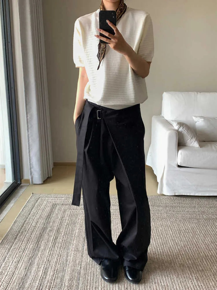 Black straight-leg trousers with adjustable waist and single pleated detail in tencel-cotton blend