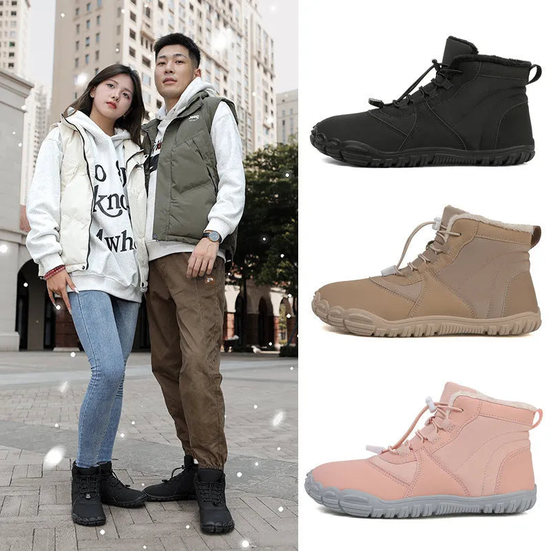 Outdoor snow boots in black with front lace-up, round toe, and rubber sole.