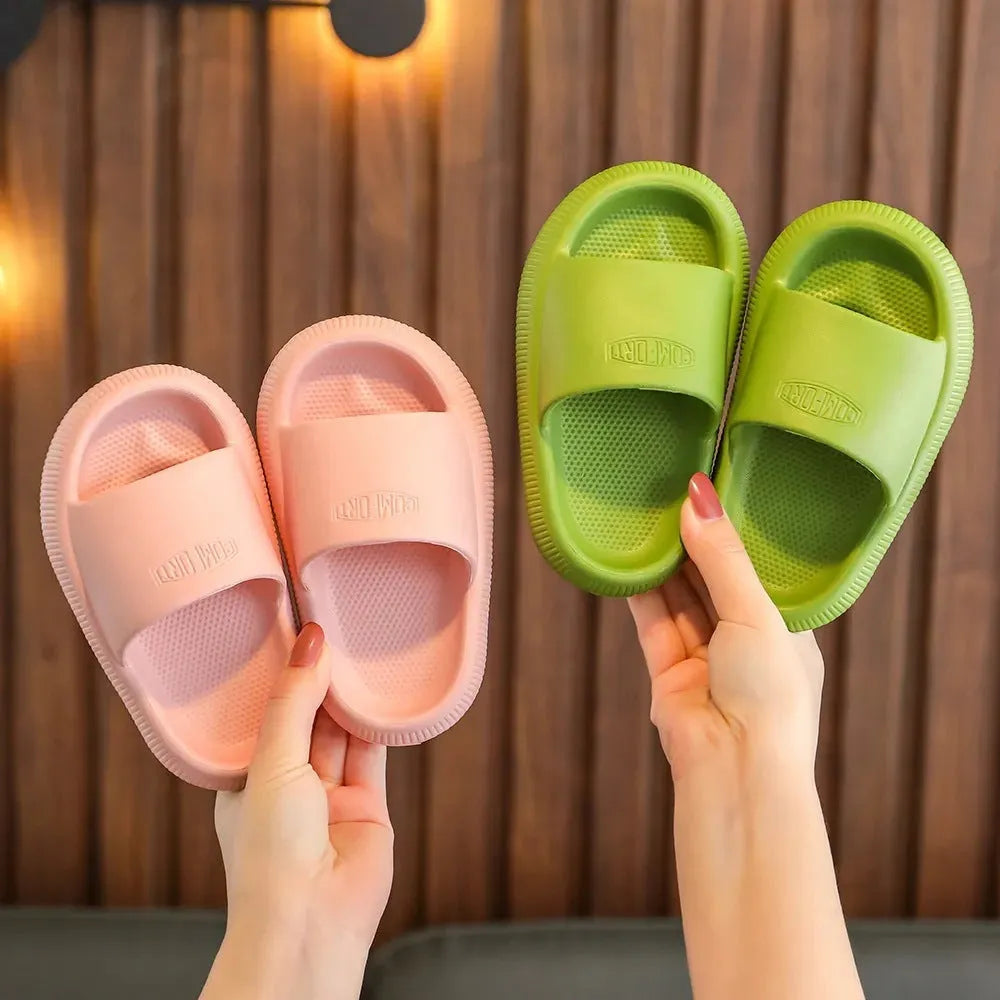 Children's EVA non-slip home slippers in mixed colours with injection moulded soles