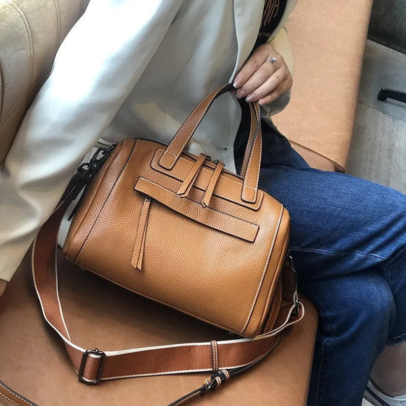 Genuine leather shoulder messenger bag with lychee pattern in horizontal square shape