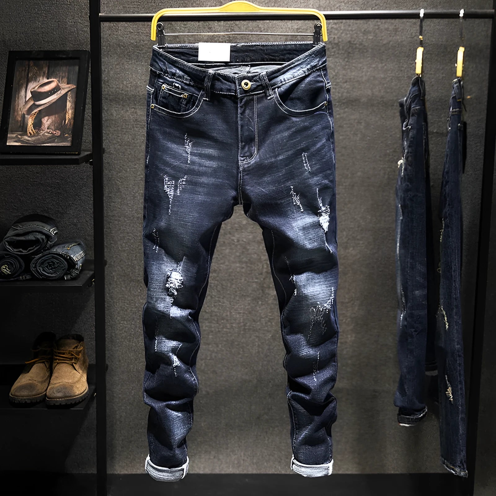 Men's slim-fitting skinny jeans in dark blue cotton denim with micro elasticity