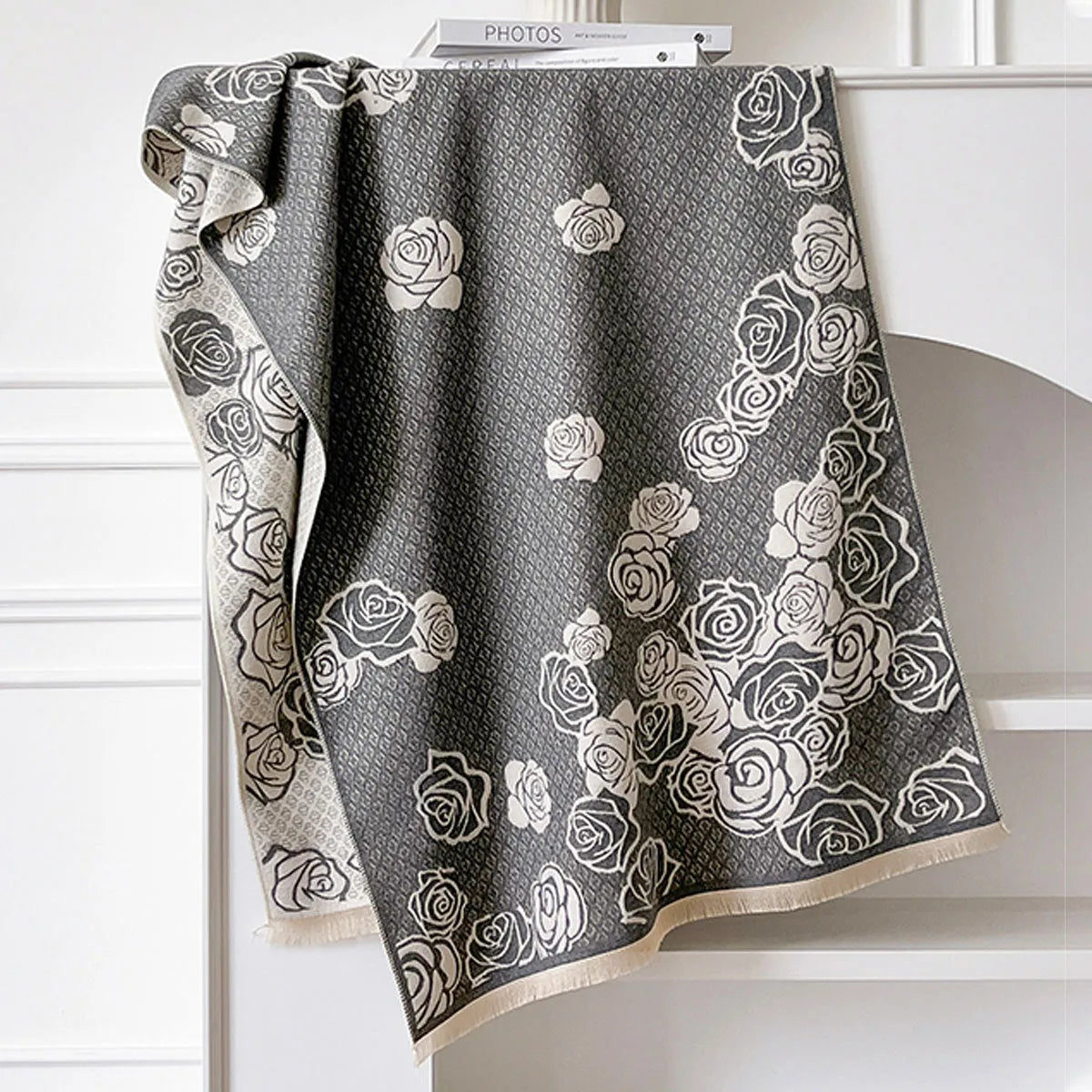 Long grey imitation cashmere winter scarf with tassels, measuring 185cm by 65cm