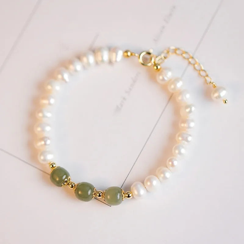 Natural freshwater pearl bracelet with diamond-shaped pearls in Hetian jade colours