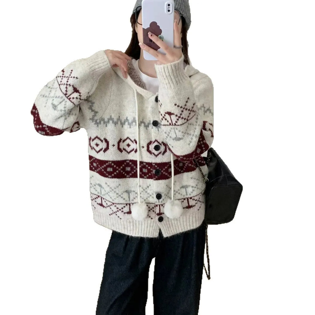 Geometric pattern brocade sweater coat for plus size women in loose fit with long sleeves