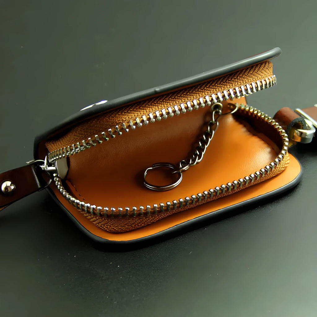 Genuine leather car key case with zipper closure in black or brown colour