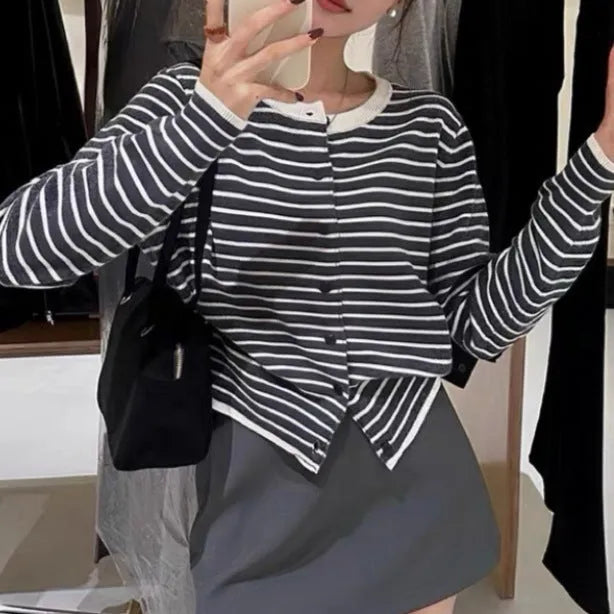 Women's dark grey and white striped cardigan with slim fit and 40cm length