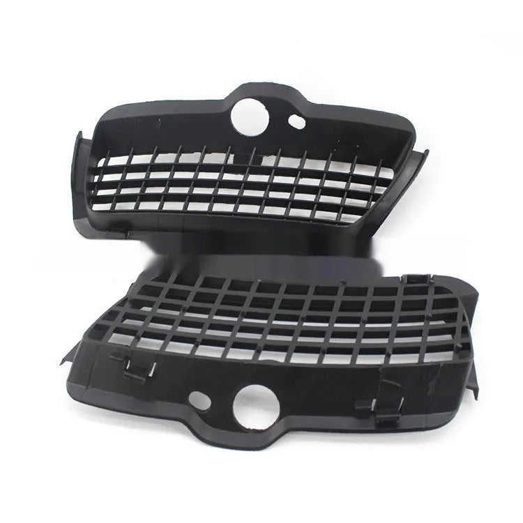 Black ABS plastic fog light cover pair for Volkswagen Golf 3 front bumper.