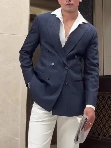 Men's striped double-breasted polyester blazer in regular fit with classic design