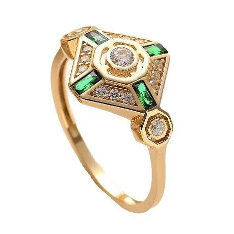 Square emerald cut diamond ring in lvzuan colour on a model finger, showing geometric Ins style.