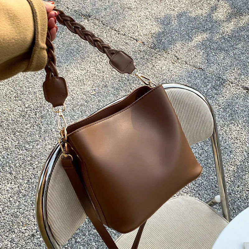 Retro brown PU weaving crossbody underarm bucket bag with one-shoulder strap