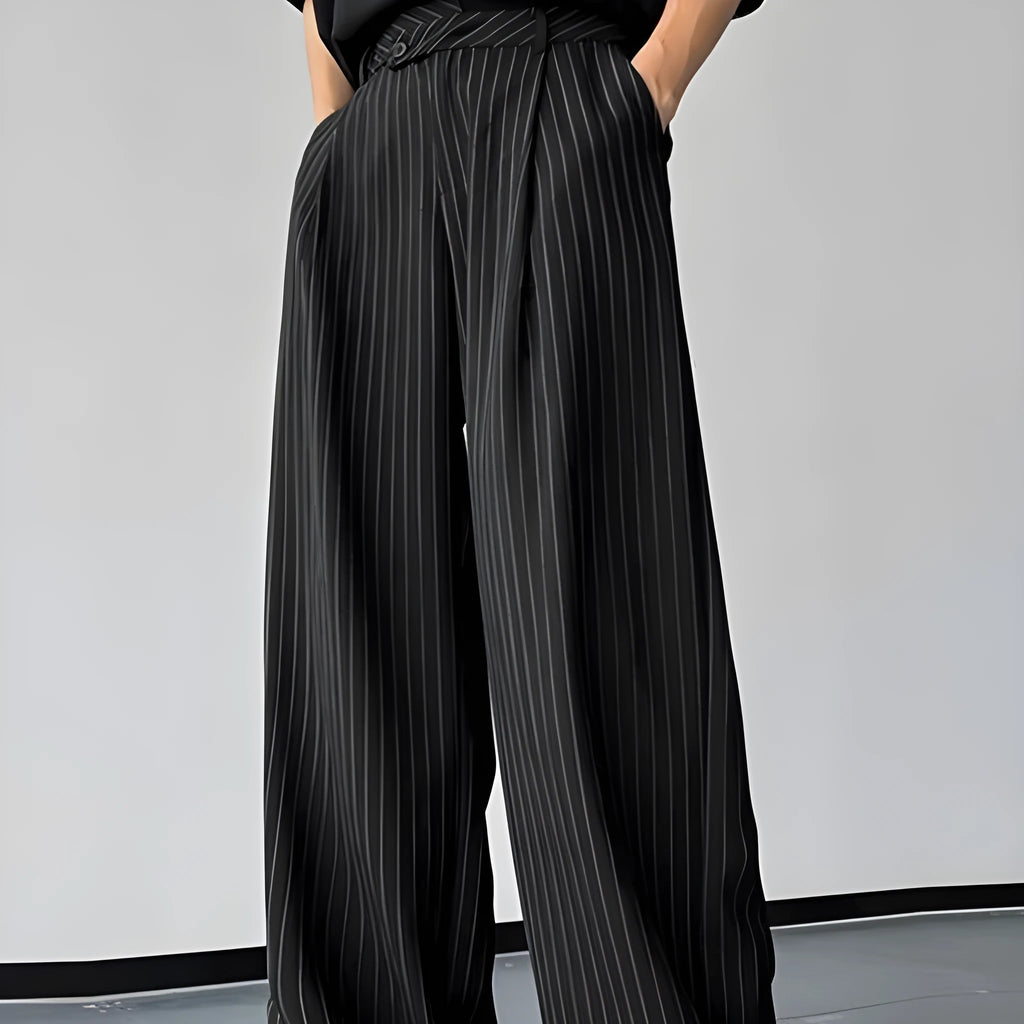 Men's black vertical striped pleated casual trousers with elastic fabric
