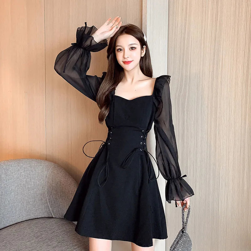 White chiffon patchwork waist-slimming dress with long sleeves and knee-length skirt