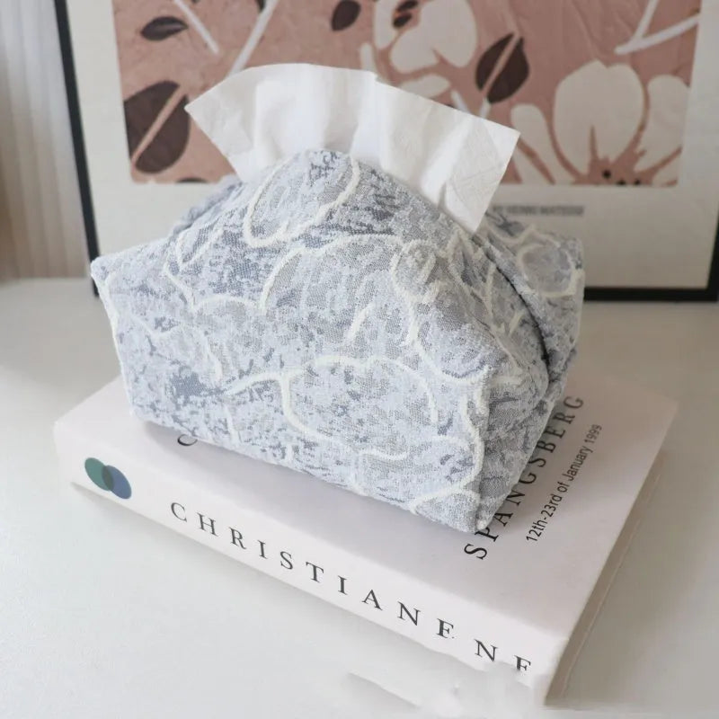 Cotton fabric tissue box with drawer in Chinese pastoral style, measuring 17x11x7cm