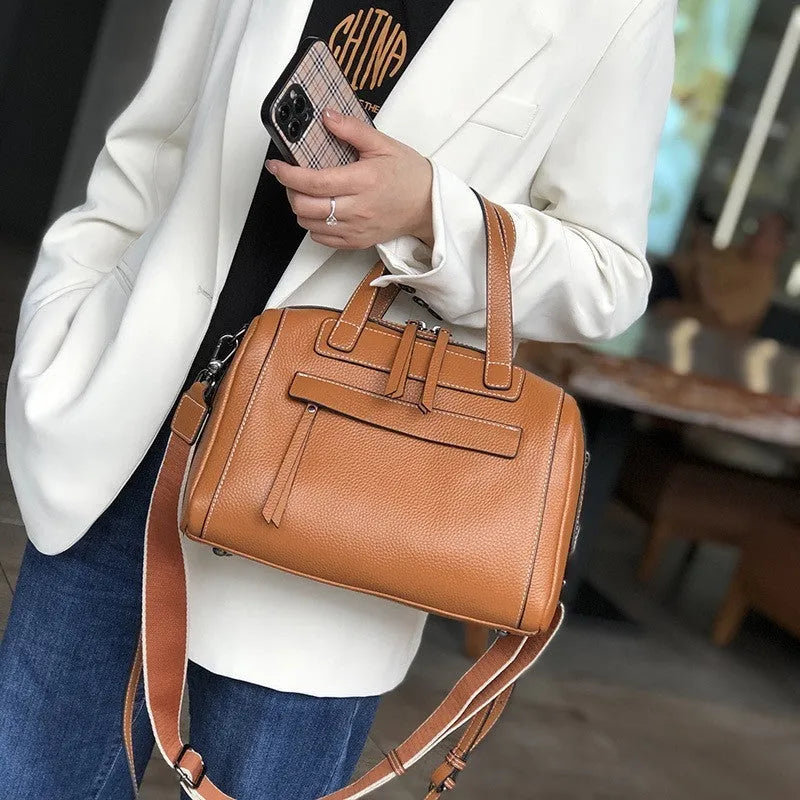 Genuine leather shoulder messenger bag with lychee pattern in horizontal square shape
