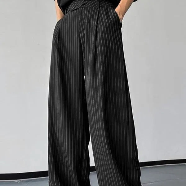 Men's black vertical striped pleated casual trousers with elastic fabric
