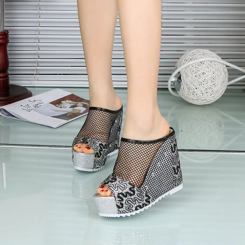 Women's chunky heel platform sandals with hollowed-out heel design in black mesh
