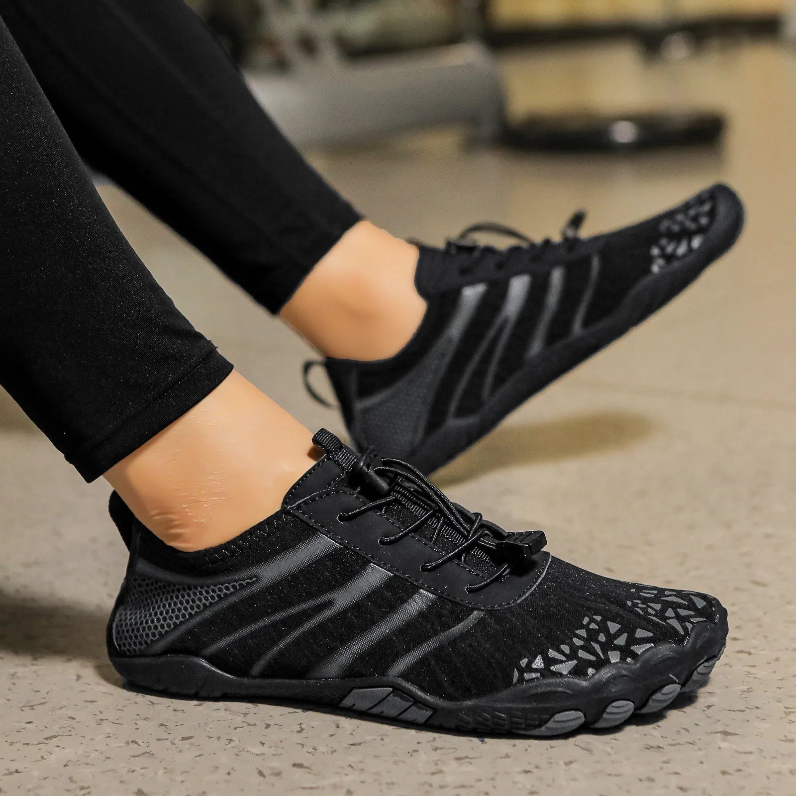Lycra stretch fabric beach running shoes in multiple colours and sizes 36-46 for men and women