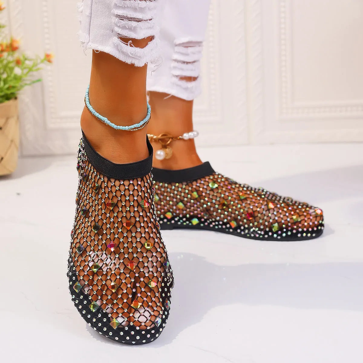 Women's flat mesh sandals with colourful rhinestone decoration and round toe design