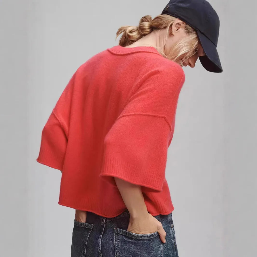 Women's red hot girl style short t-shirt with exposed navel design and regular sleeves