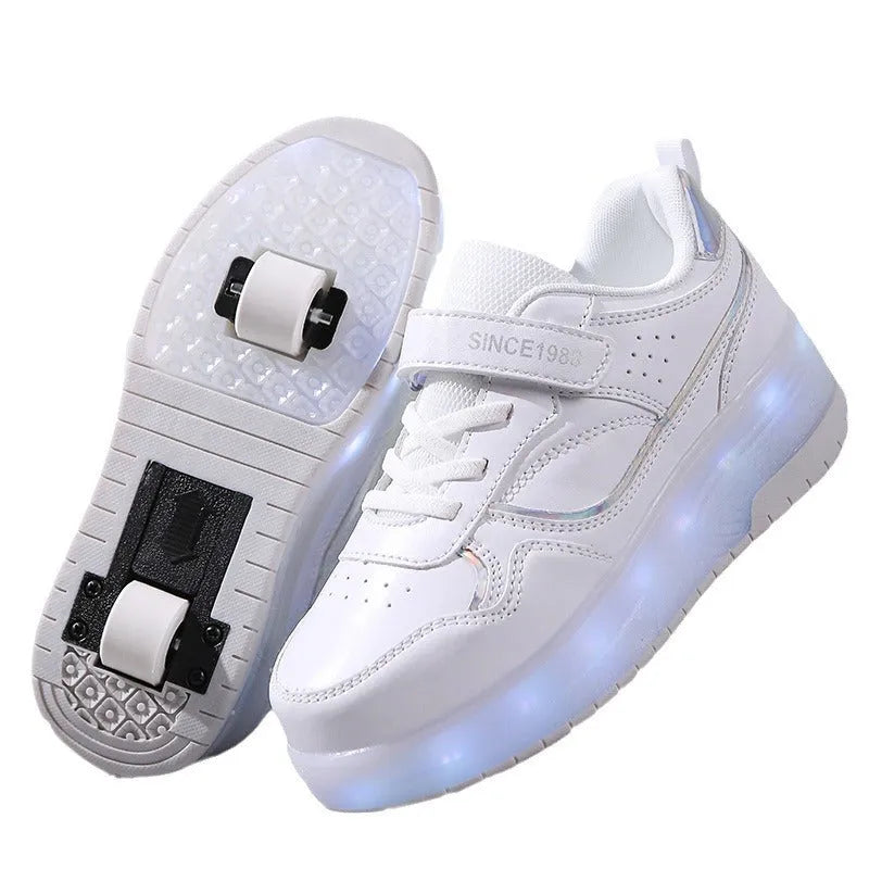 Charging flash rollerskates with LED lights in pink, white, black or purple with two or four wheels