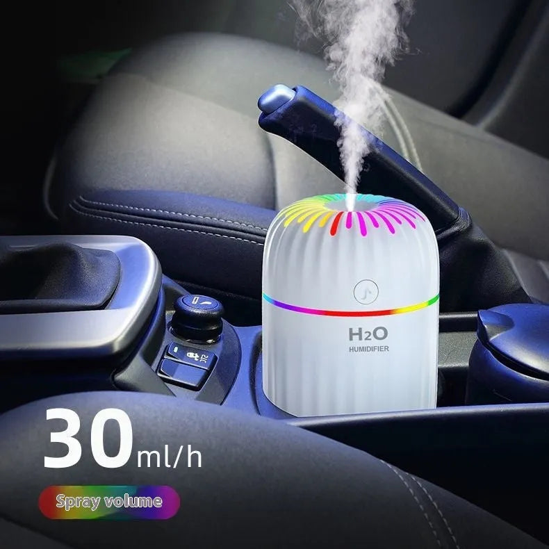 Mini car USB aromatherapy humidifier in animal design with compact 75mm dimensions