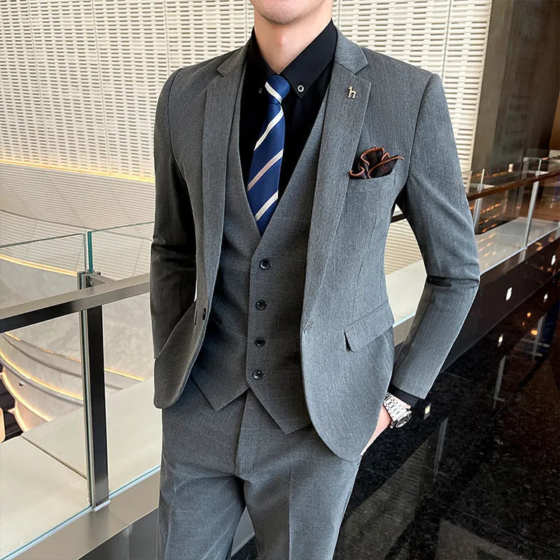 Men's slim fit British style suit in cotton blend fabric available in black and dark grey colours