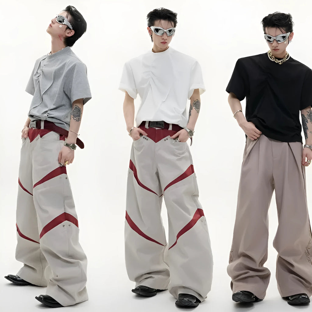 Men's loose-fit cotton T-shirt with three-dimensional pleats and asymmetric stitching in solid colour