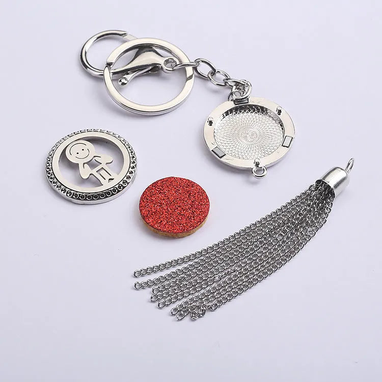 Tassel-design alloy car pendant diffuser with 50cm chain and coloured cotton pads for aromatherapy