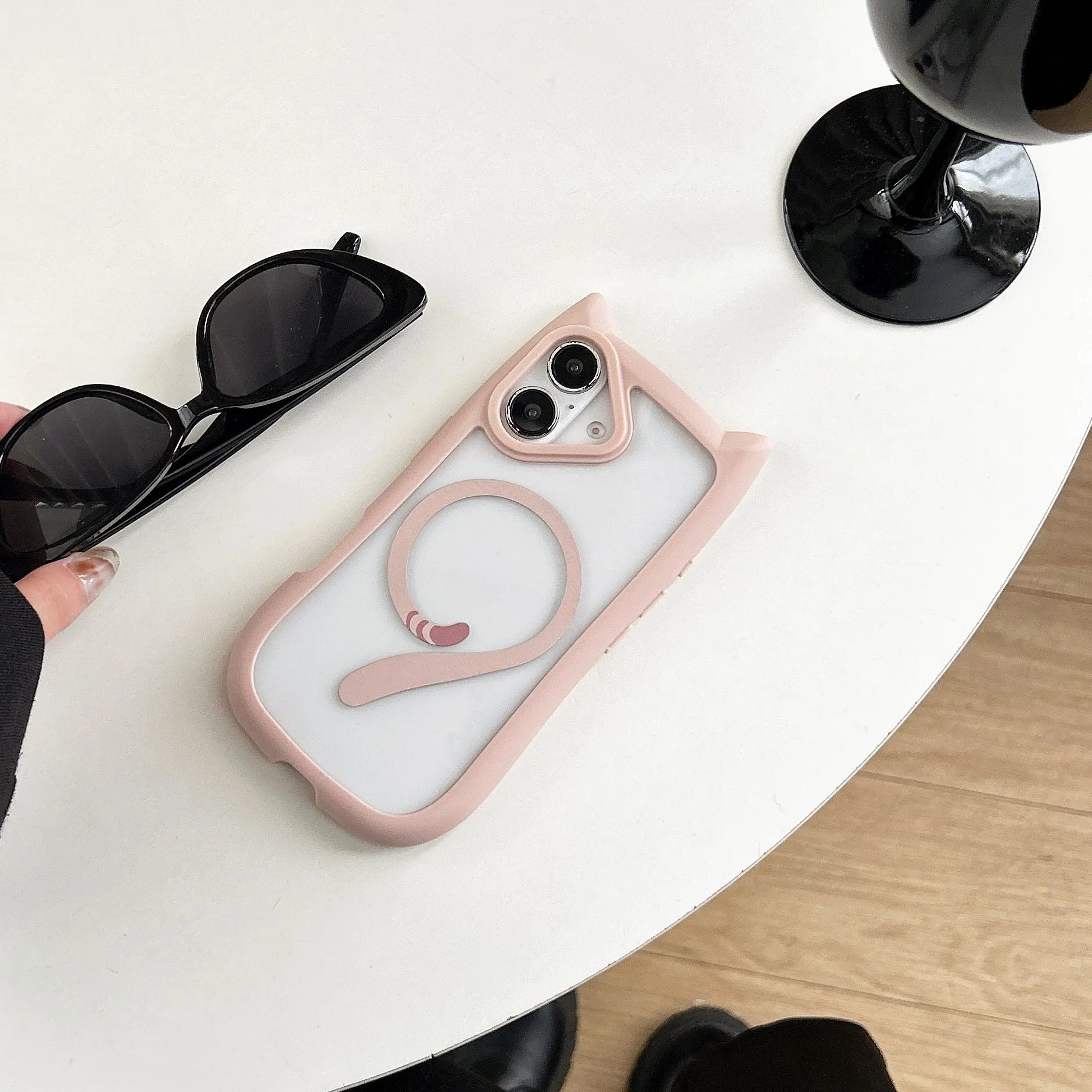 Transparent acrylic TPU phone case for iPhone 17 showing magnetic suction and shockproof design