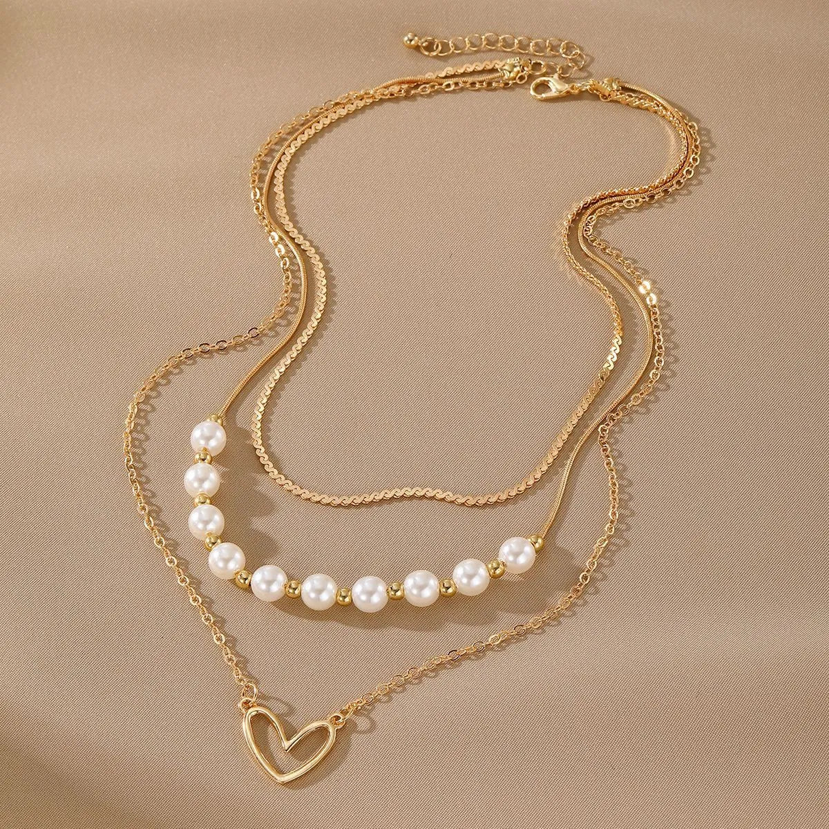Vintage gold heart necklace with pearl chain, adjustable 41-50cm length