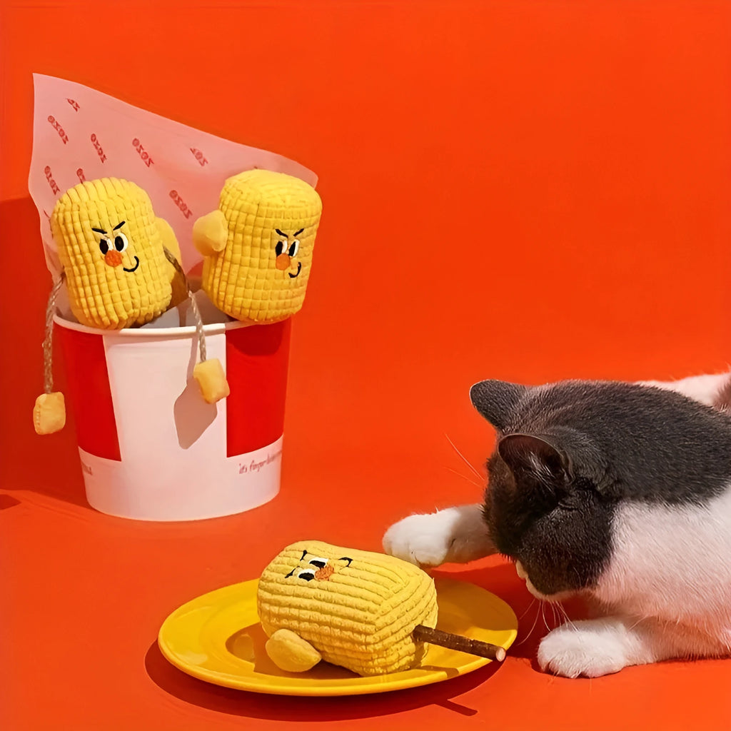 Corn cob shaped polio wood cat dental chew toy with catnip for tooth cleaning