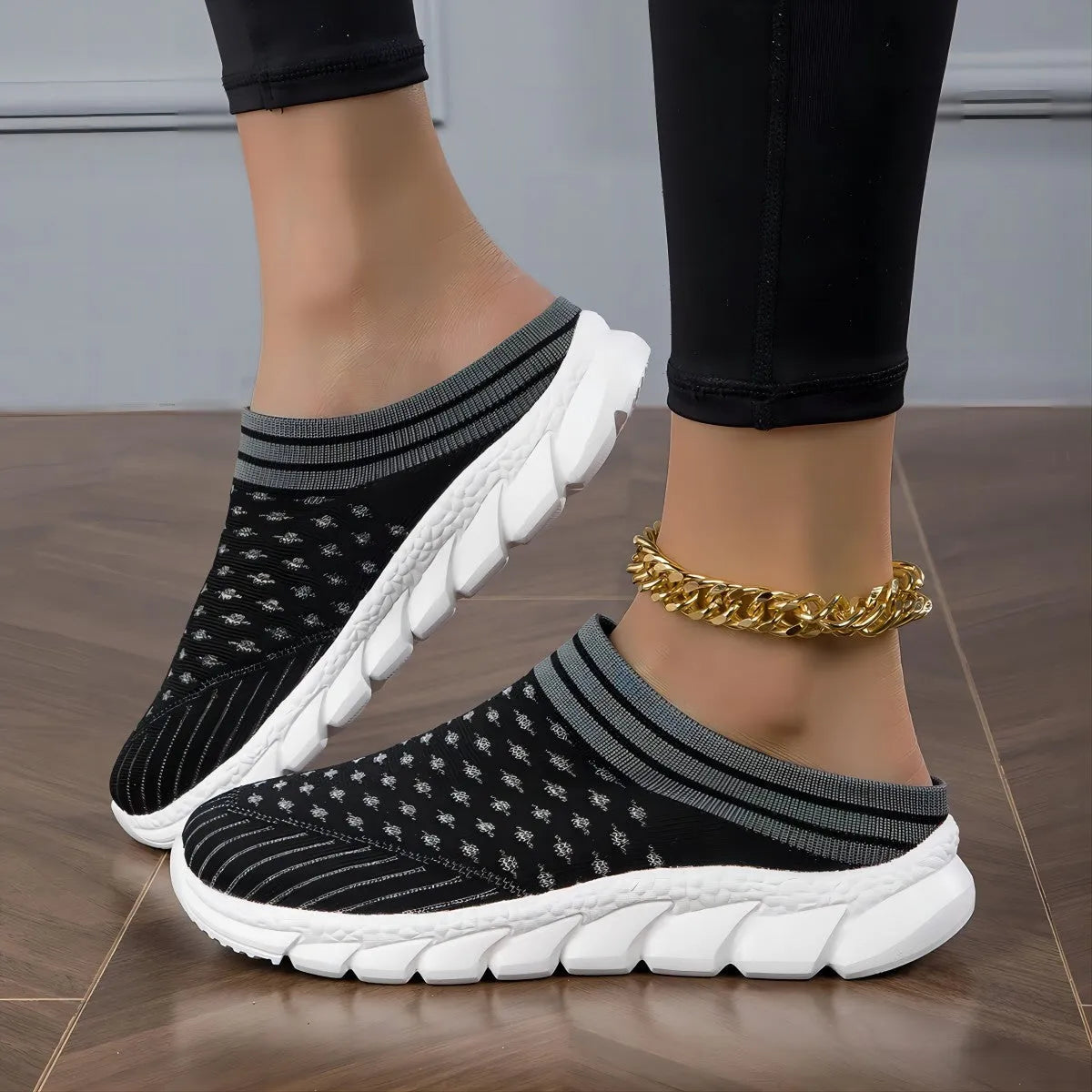 Women's striped Flyknit slipper shoes with hollowed-out design in black, pink and purple colour options