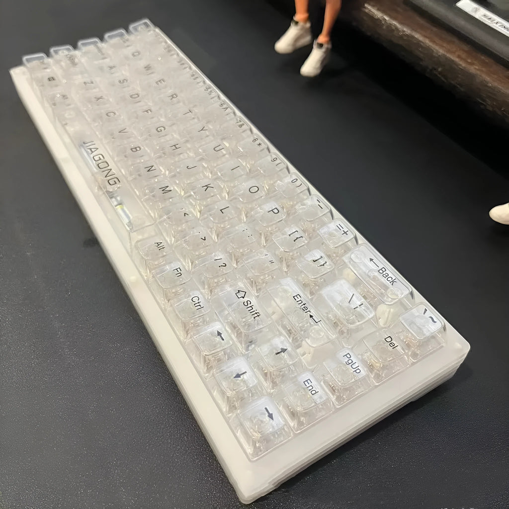 132 transparent plastic key caps for mechanical keyboard customisation with RGB lighting