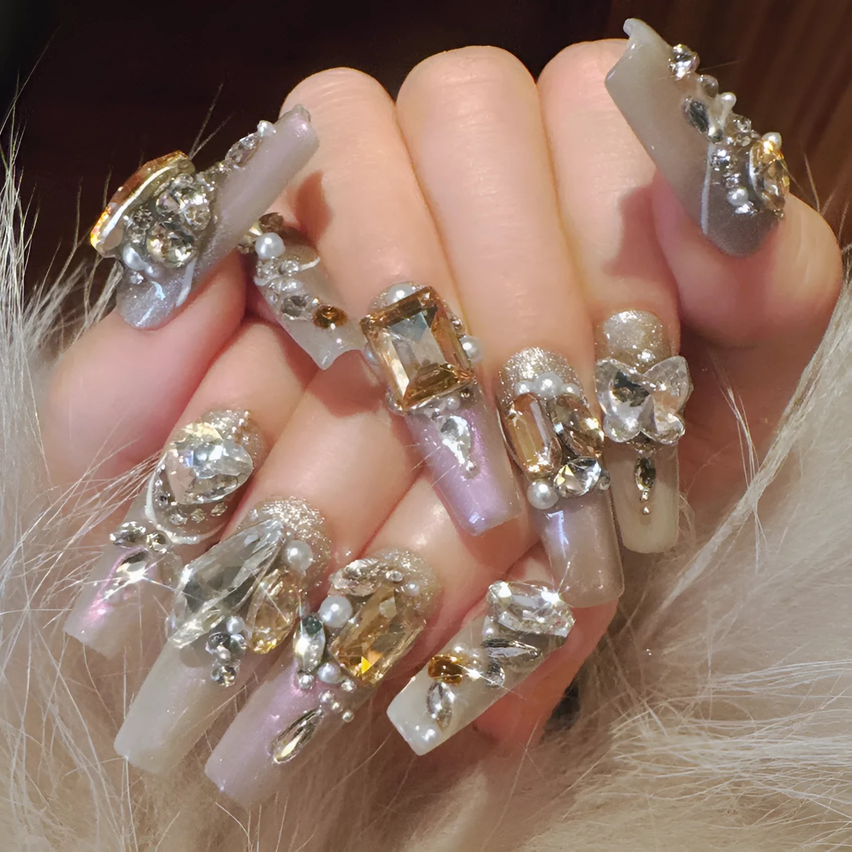 Flash false nail patches with gel adhesive in S size for at-home manicures