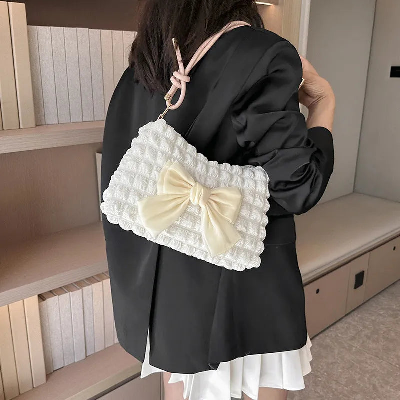 Women's one-shoulder canvas handbag in horizontal square shape with sandwich pocket