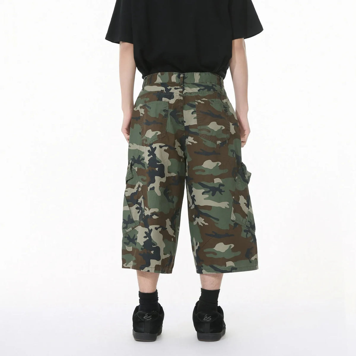 Men's cotton camouflage wide-leg jeans with side stitching and large pockets