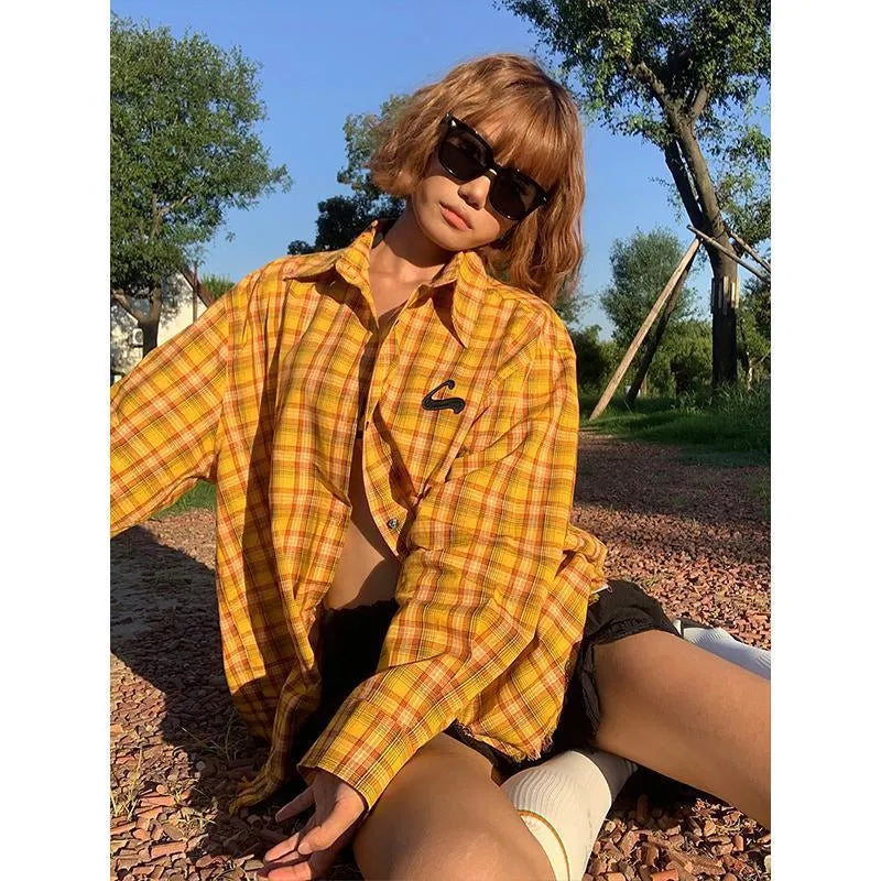 Dopamine yellow plaid shirt with loose cardigan style in polyester blend fabric