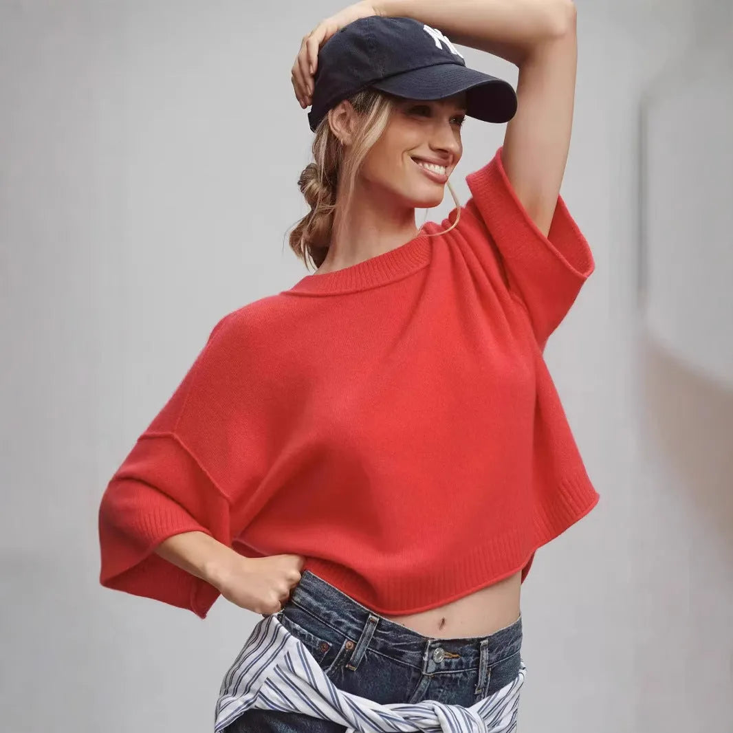 Women's red hot girl style short t-shirt with exposed navel design and regular sleeves