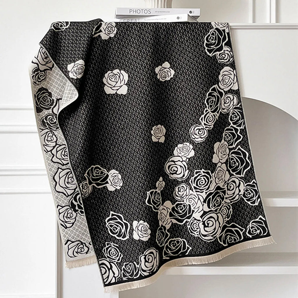 Long grey imitation cashmere winter scarf with tassels, measuring 185cm by 65cm