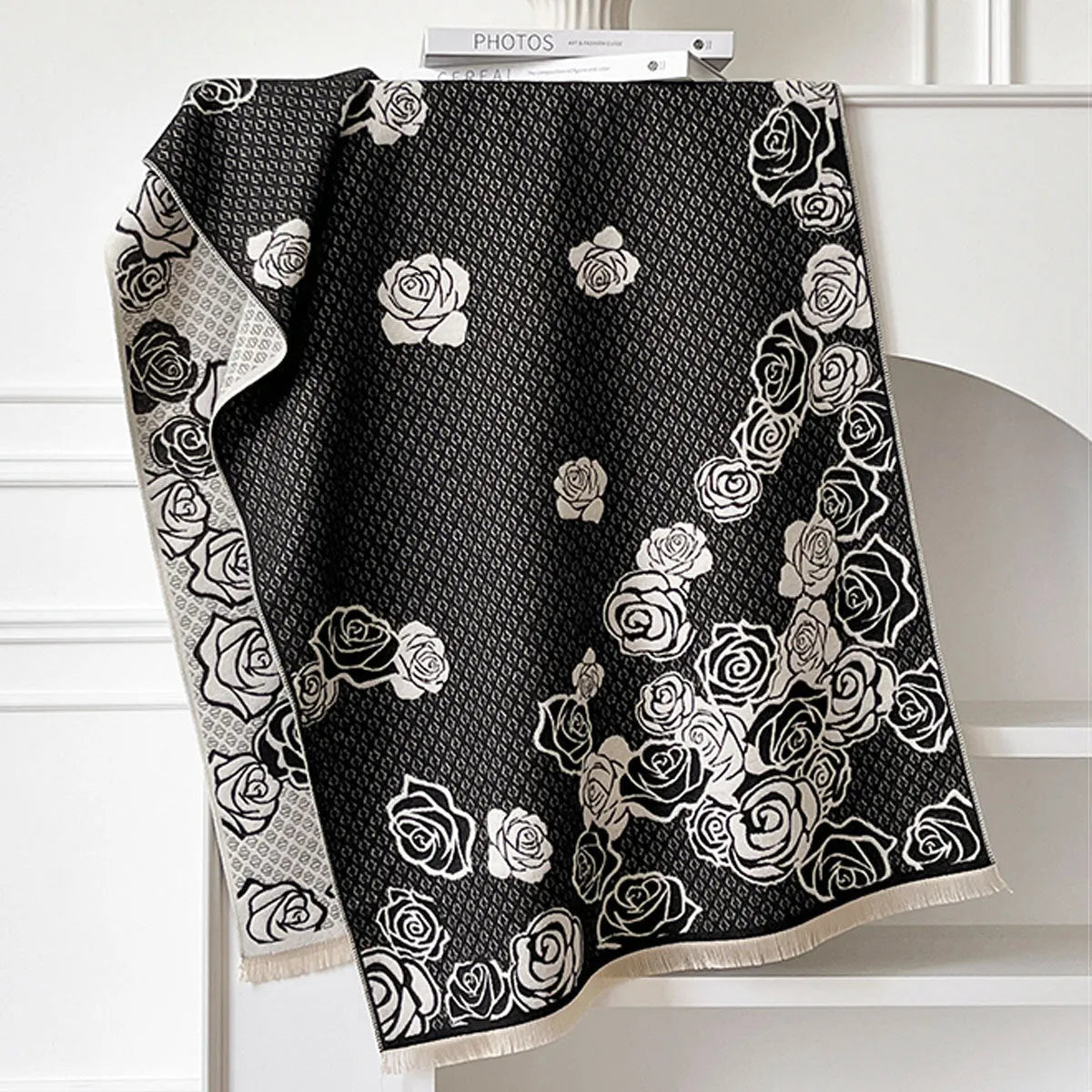 Long grey imitation cashmere winter scarf with tassels, measuring 185cm by 65cm
