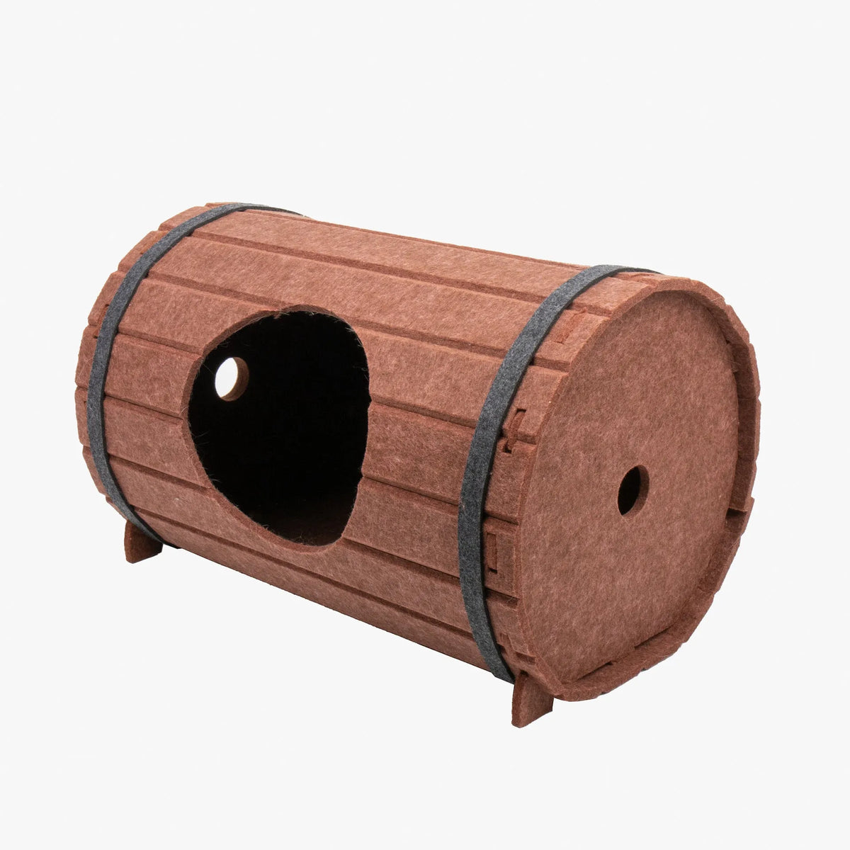 Assembled wine barrel pet bed made from three polyester fibre felt pieces for cats