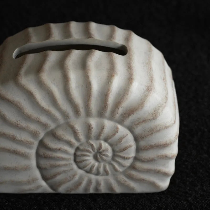 Conch ramble resin tissue box decoration in modern simplicity style