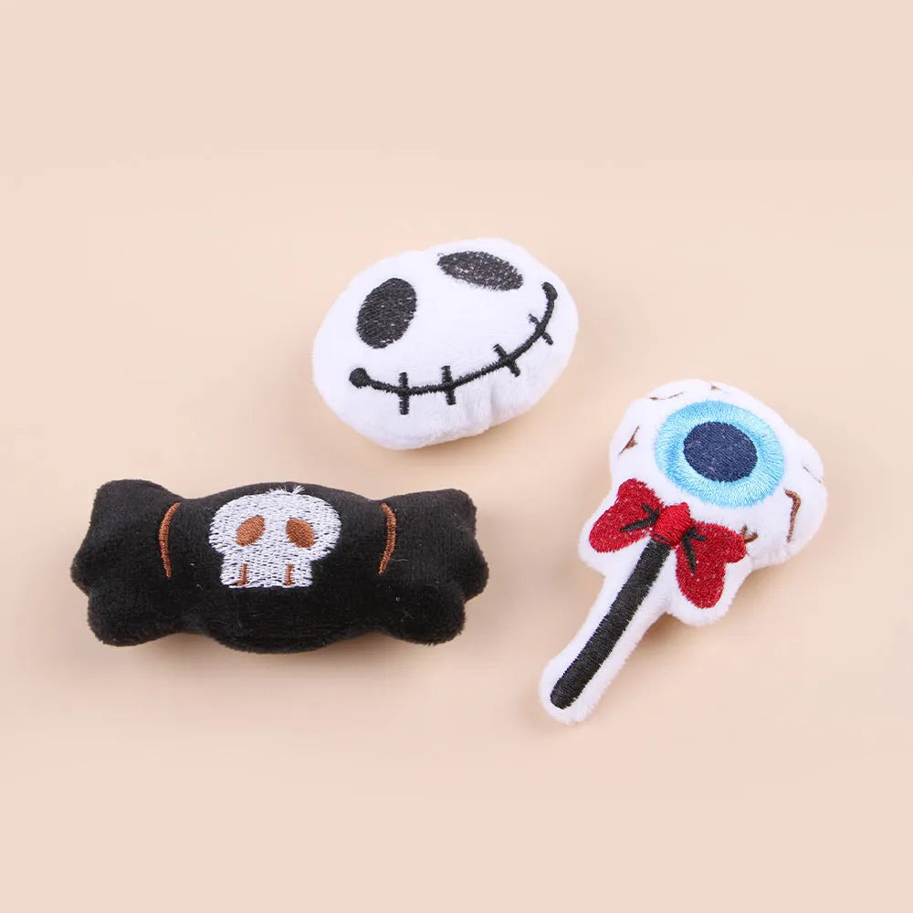 Plush cat teaser toy with long wand handle and small eyes design attachment