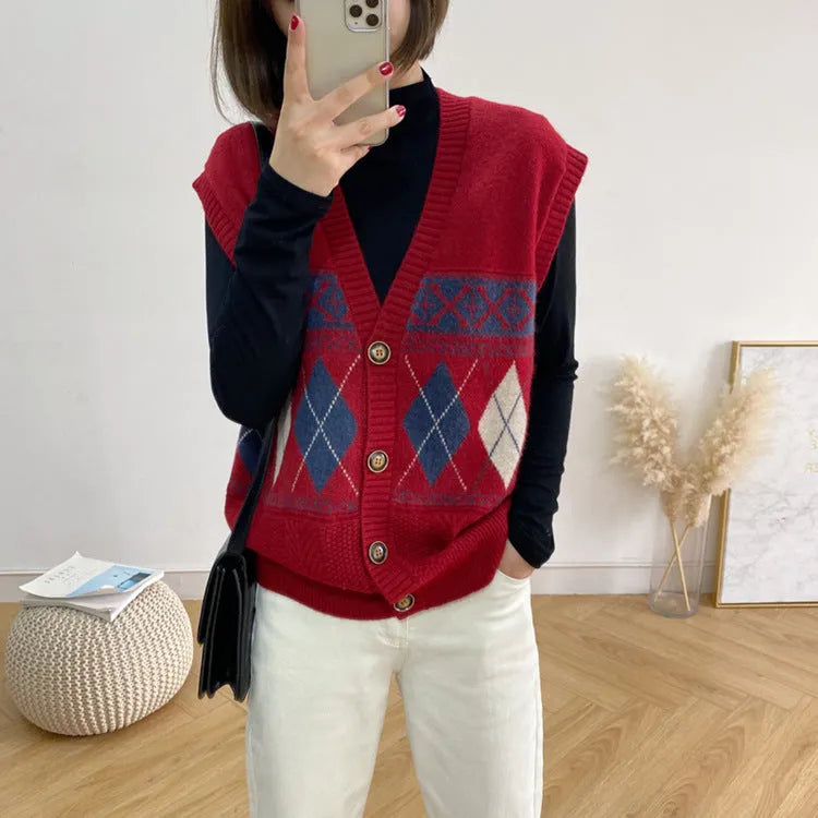 Diamond plaid pattern sleeveless cardigan top in loose fit showing khaki colour option