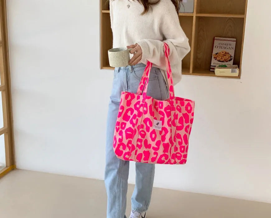 Large capacity oxford cloth shoulder bag for women with three-dimensional pocket in choice of colours