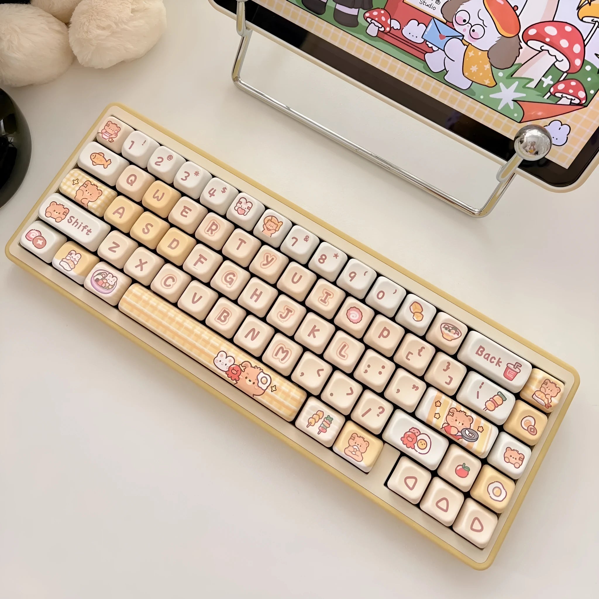 EOA height PBT keycap set with rabbit bear restaurant design, 140 pieces for mechanical keyboard customisation