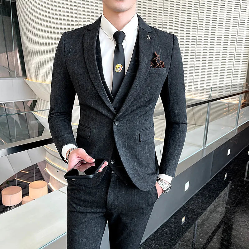 Men's slim fit British style suit in cotton blend fabric available in black and dark grey colours